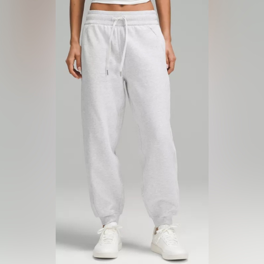 Lululemon Scuba High-Rise Relaxed Jogger Sweatpants